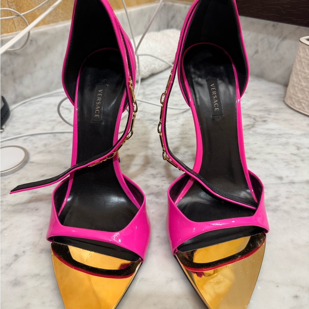 Versace Women's Pink and Gold Heels